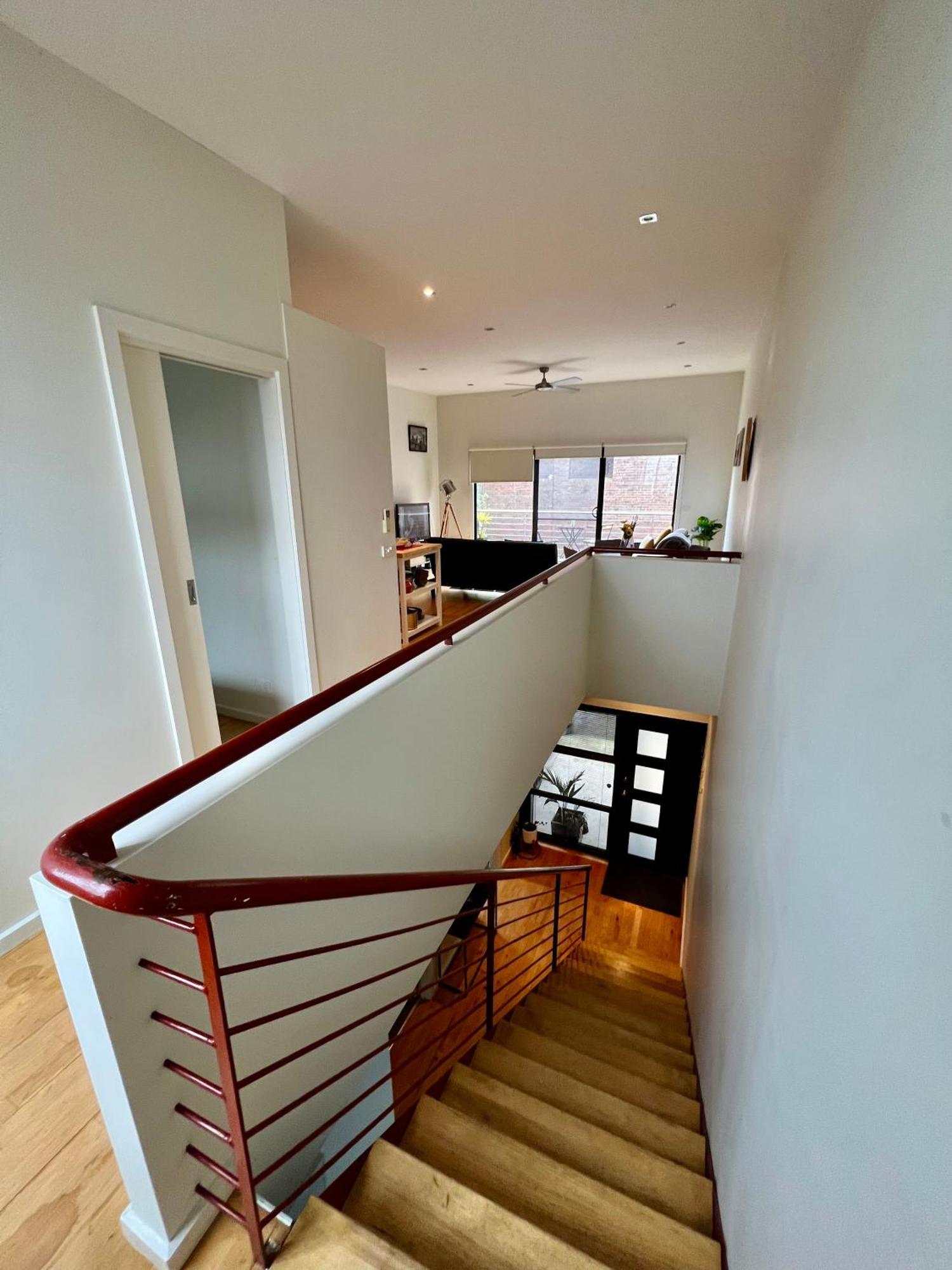 Ascot Vale - Lovely 2 Bedroom Townhouse Close To Everything! Apartment