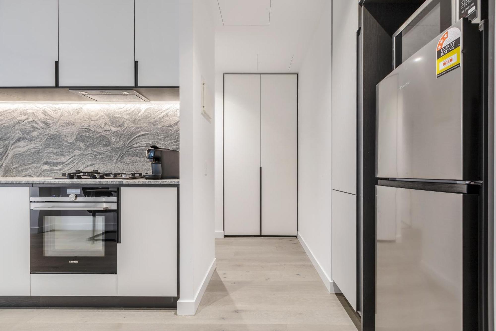 West Side Boutique 1br Near Shopping Precinct! * Melbourne