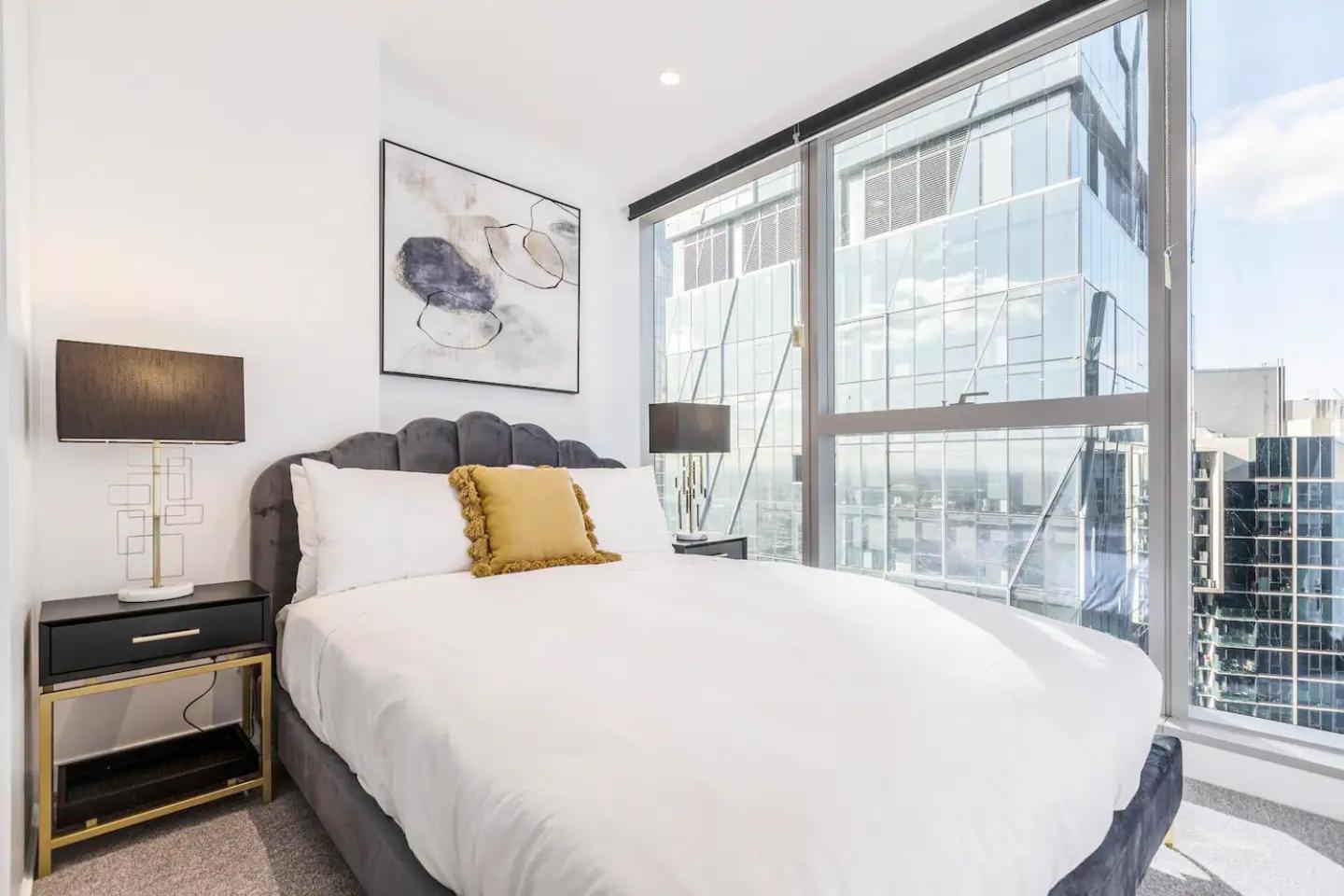 Apartment West Side Trendy Dynamic Cbd Lifestyle