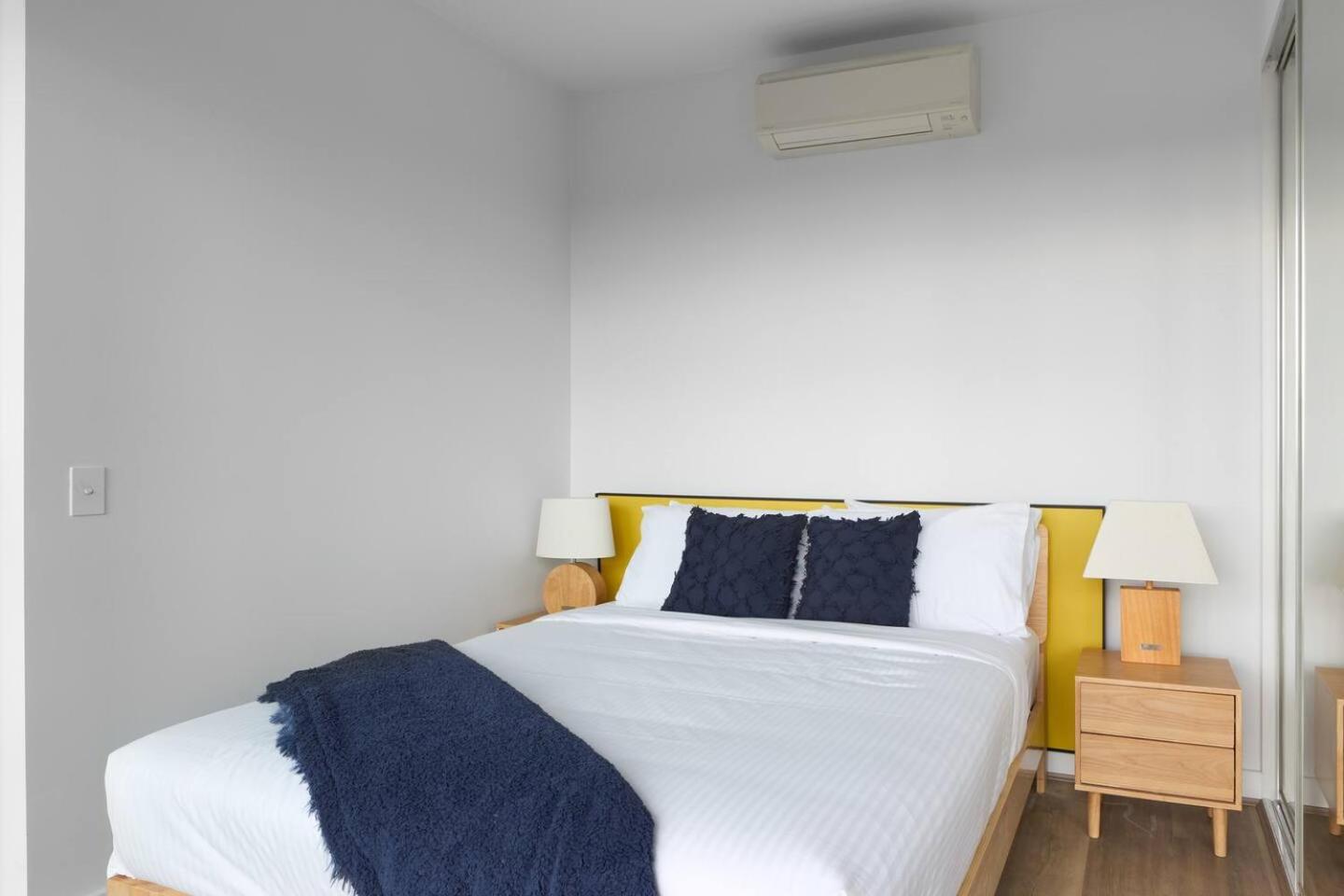 Apartment 'south Yarra Skyline' A Mid-century Modern Melbourne
