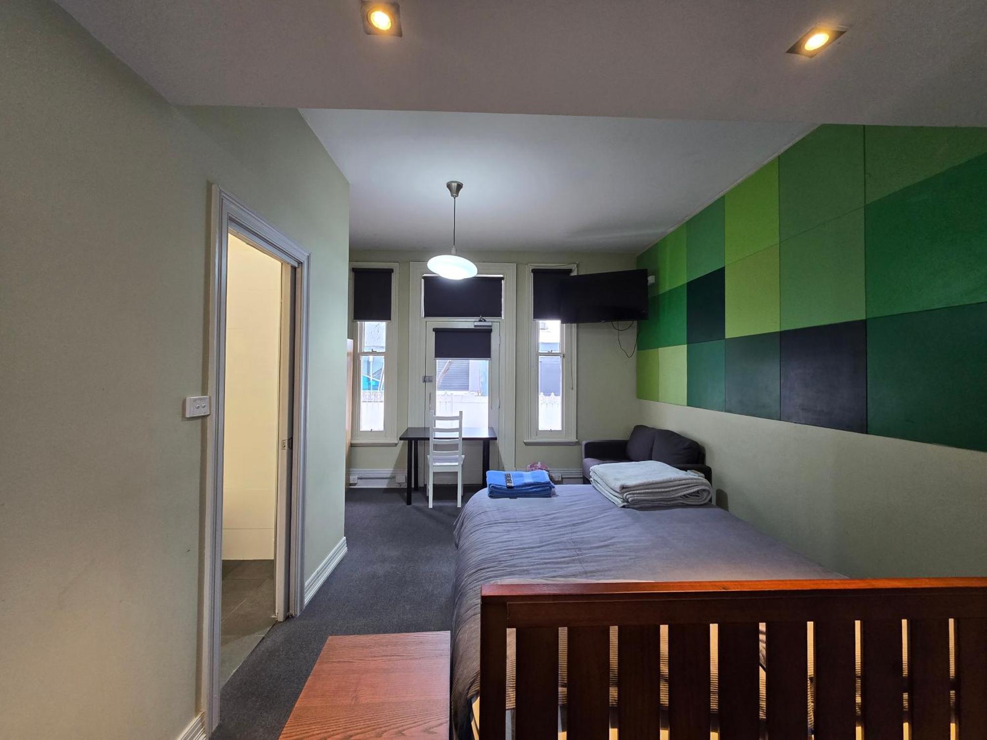50 St Windsor Hostel *