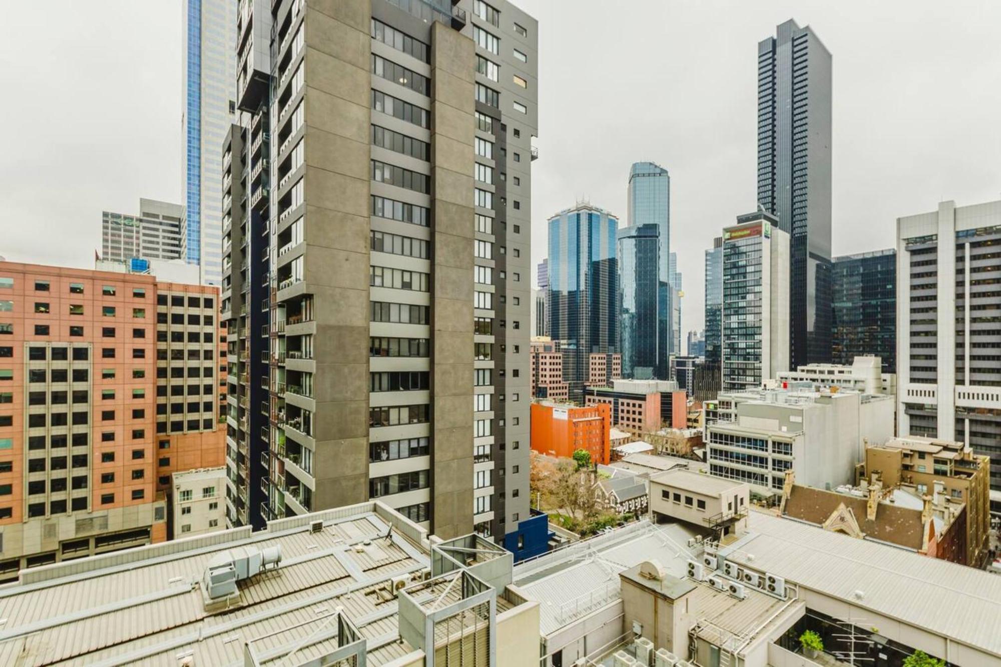Exec King Bed Skybus Sthn X Pking Pool Gym Sauna Apartment *