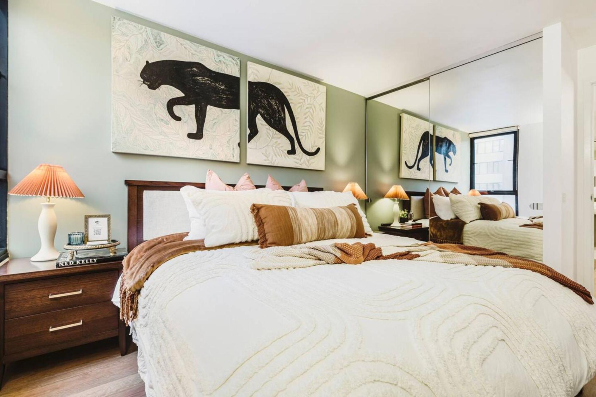 Exec King Bed Skybus Sthn X Pking Pool Gym Sauna Apartment Melbourne