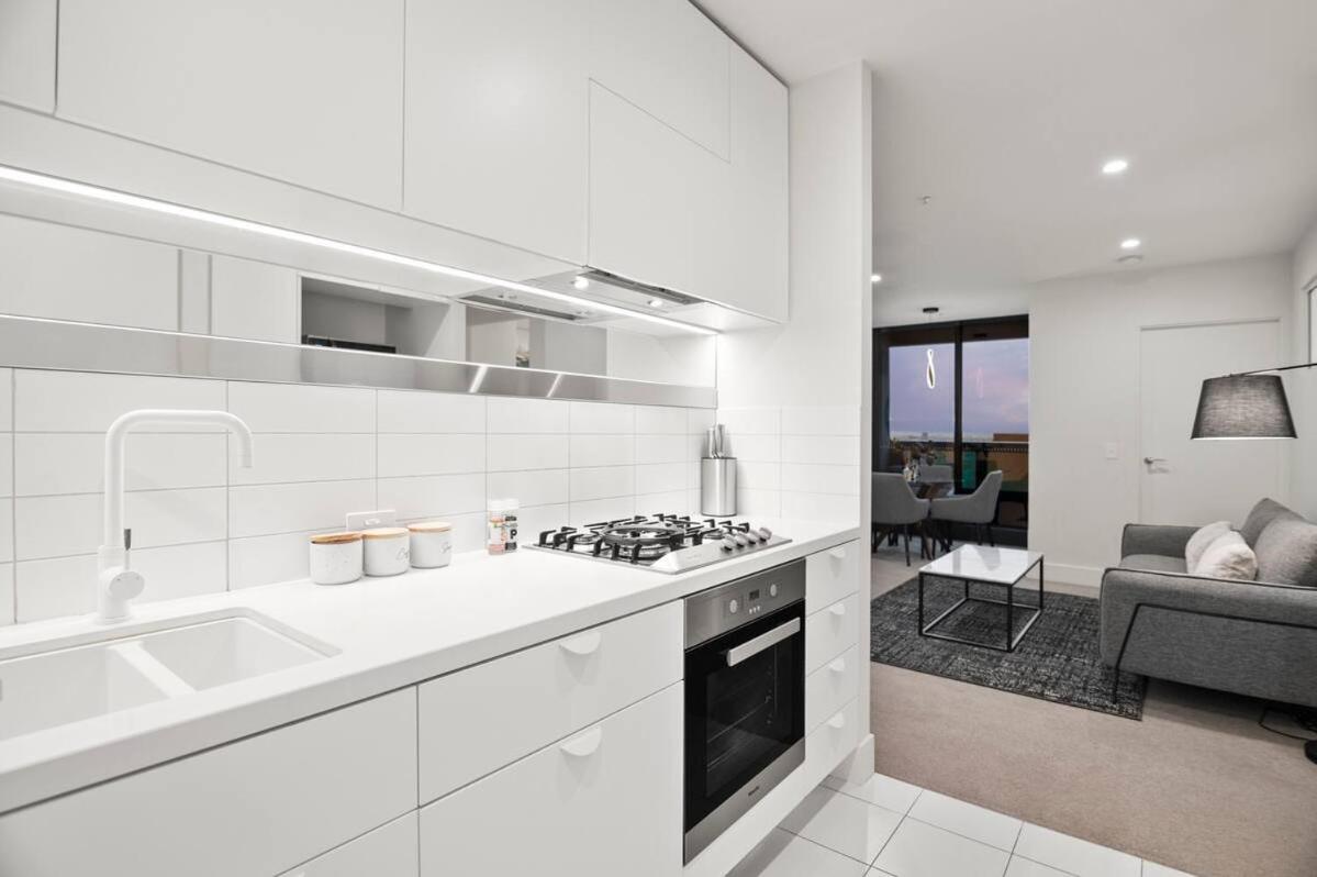 Elegant 2br With Skyline And Wi-fi & Parking Apartment