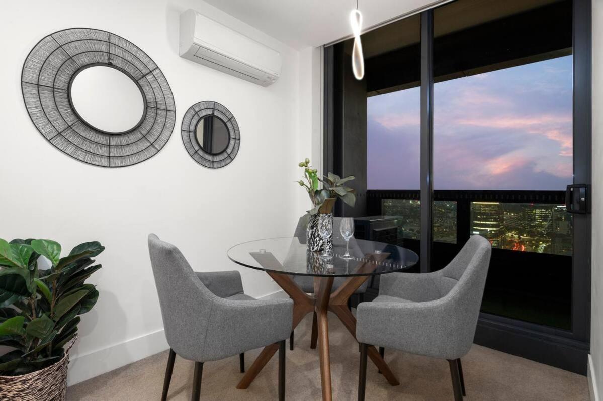 Elegant 2br With Skyline And Wi-fi & Parking Apartment *