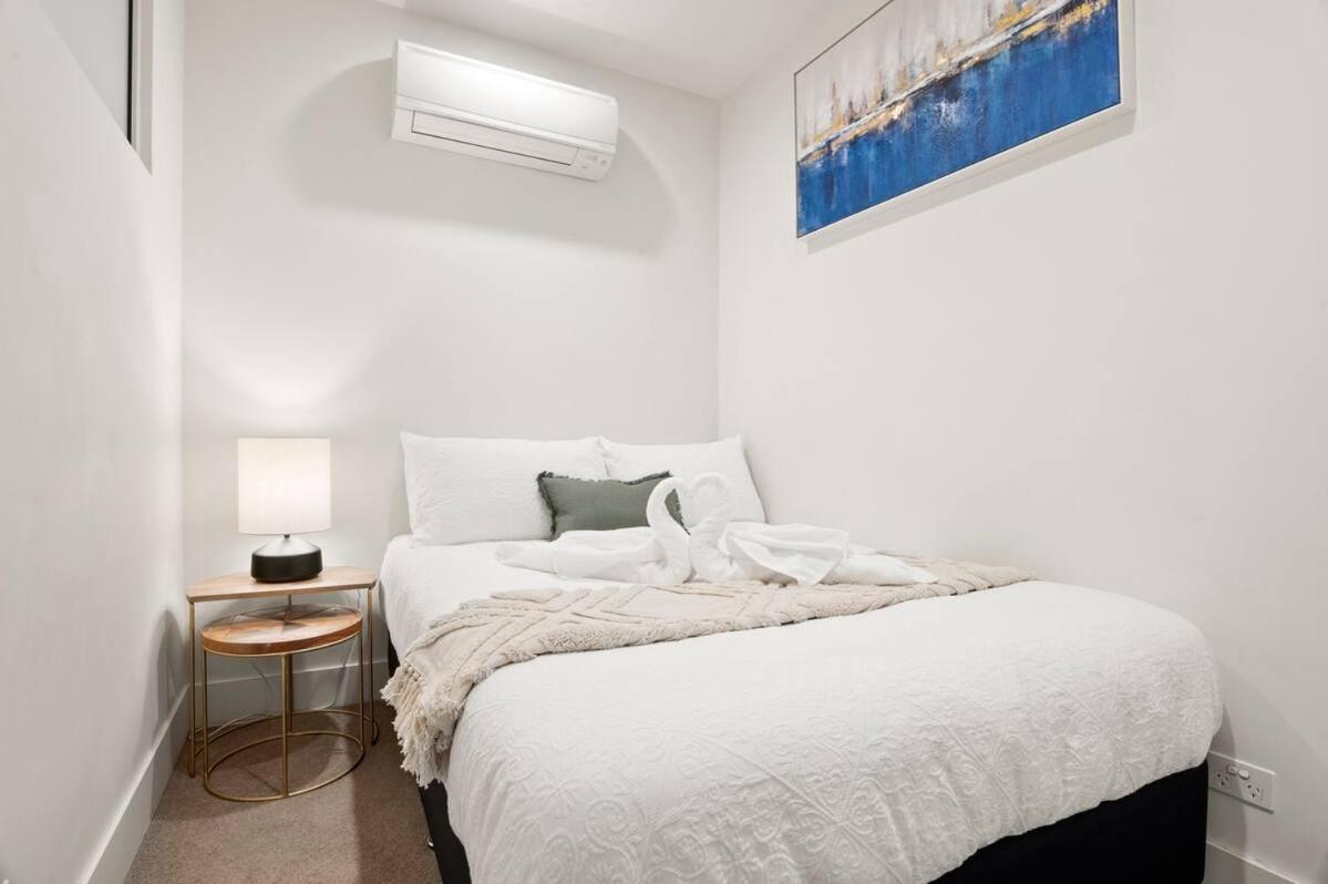 Elegant 2br With Skyline And Wi-fi & Parking *