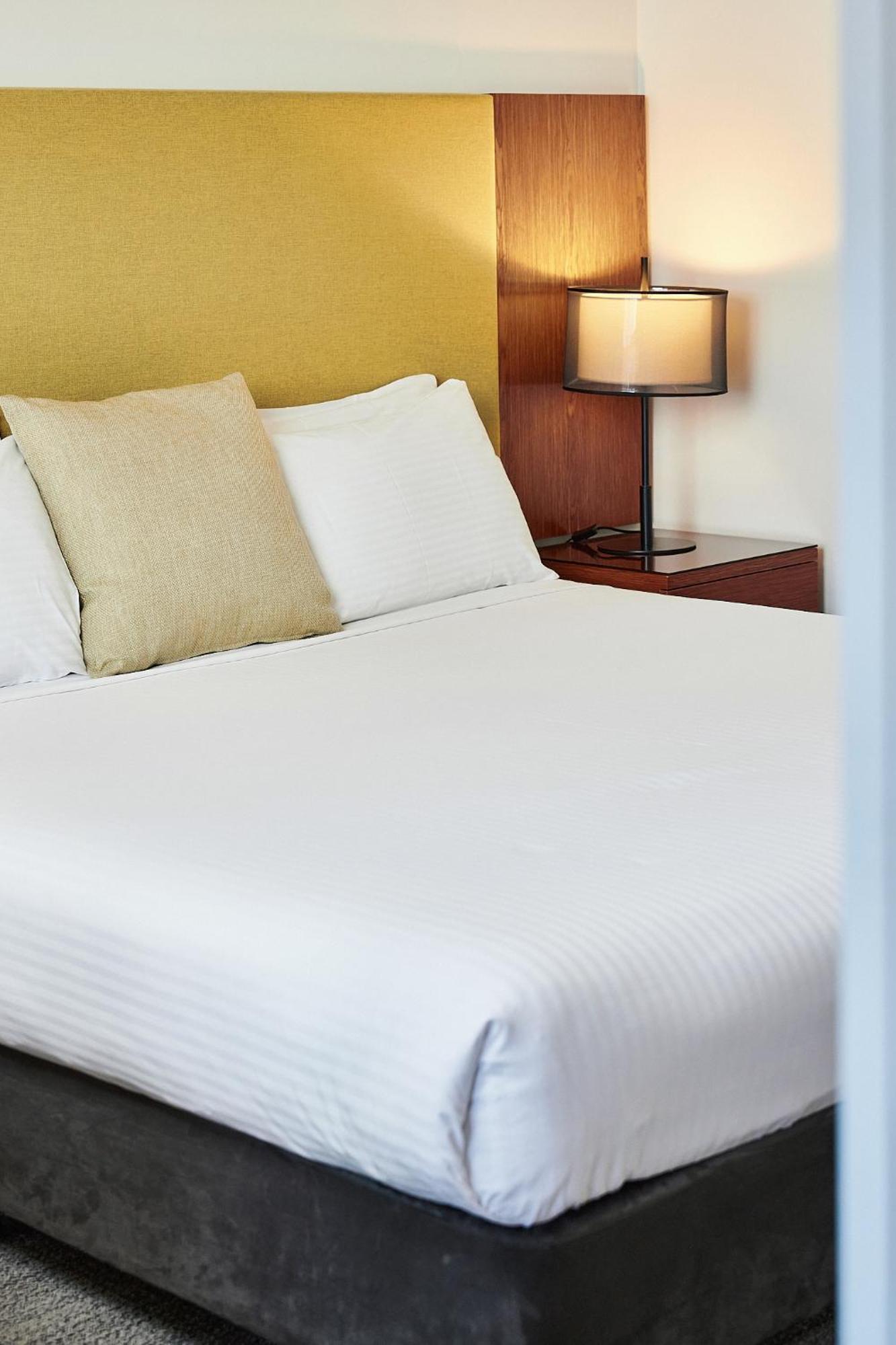 Quest Airport 4*