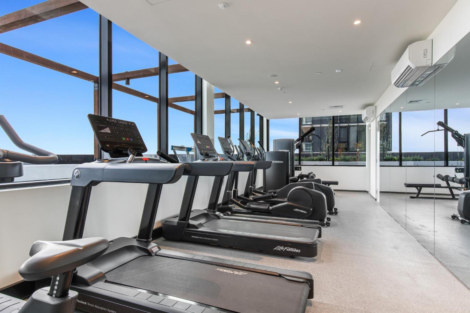 Trendy 2-bed With Rooftop Terrace Apartment