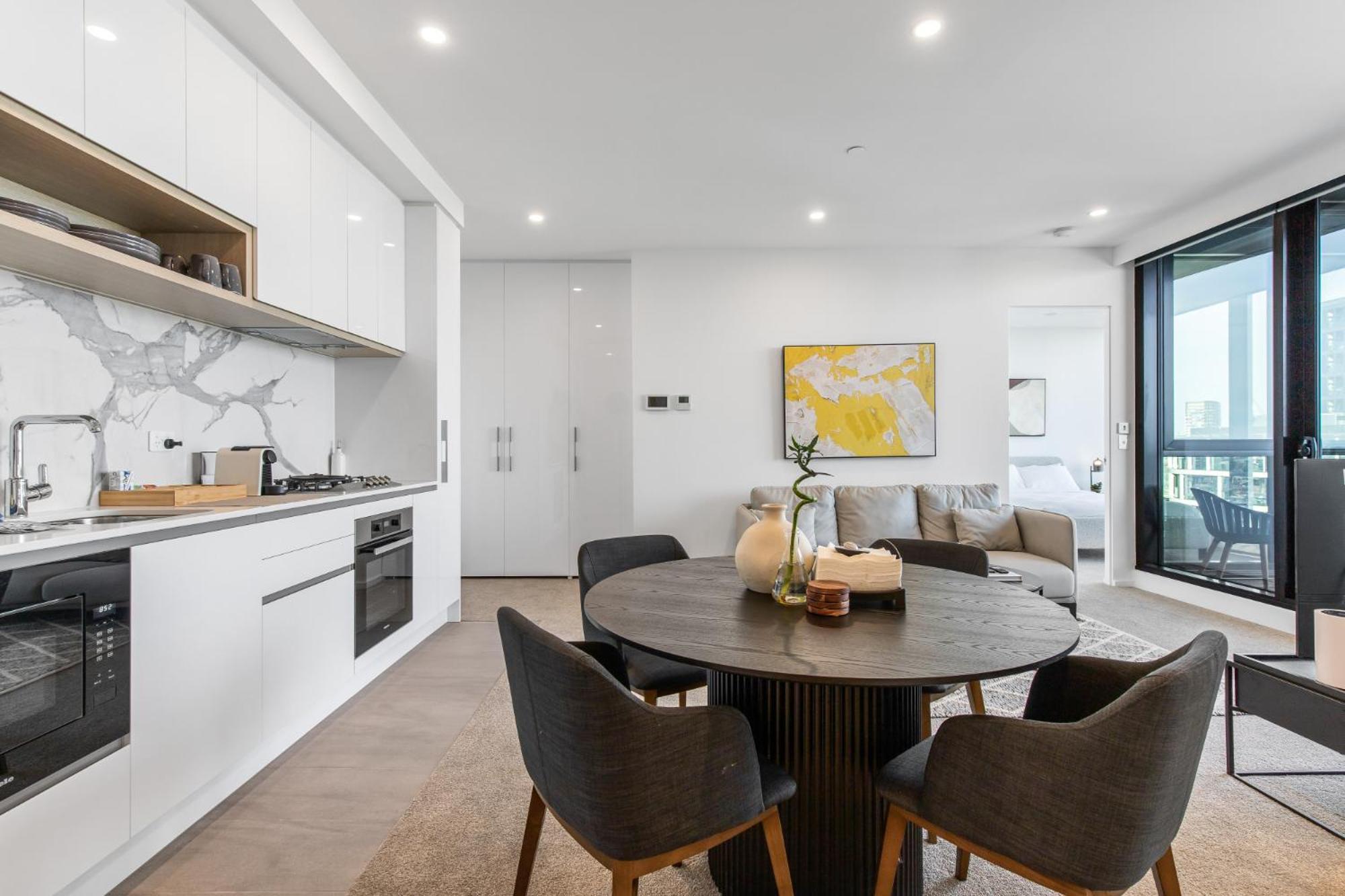 Trendy 2-bed With Rooftop Terrace Apartment Melbourne