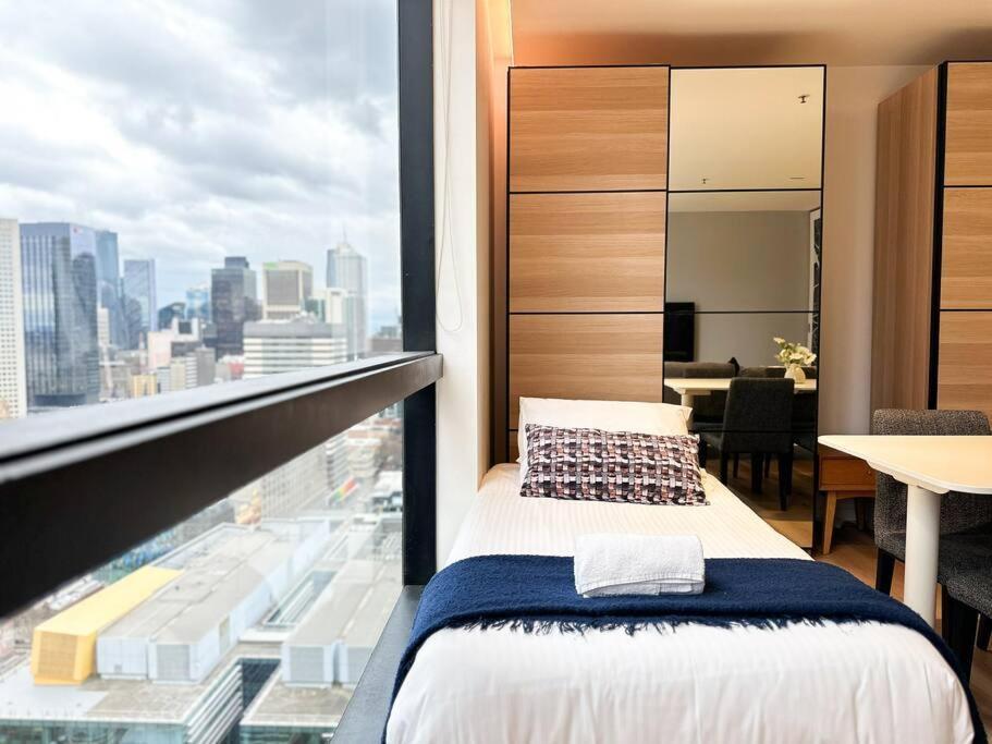 Apartment Stylish Urban Retreat In Cbd *