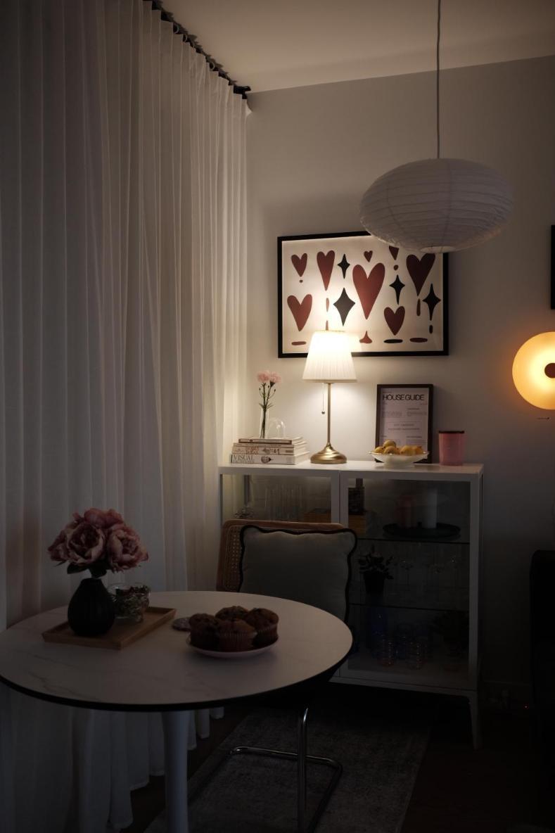 Collins Paris End Suite- 2 Bedrooms With Balcony Apartment