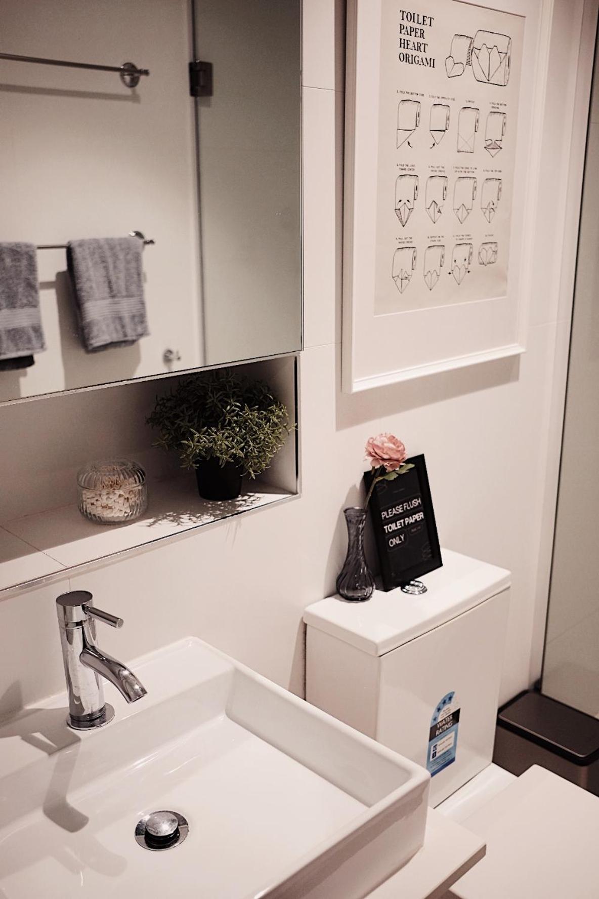Apartment Collins Paris End Suite- 2 Bedrooms With Balcony Melbourne