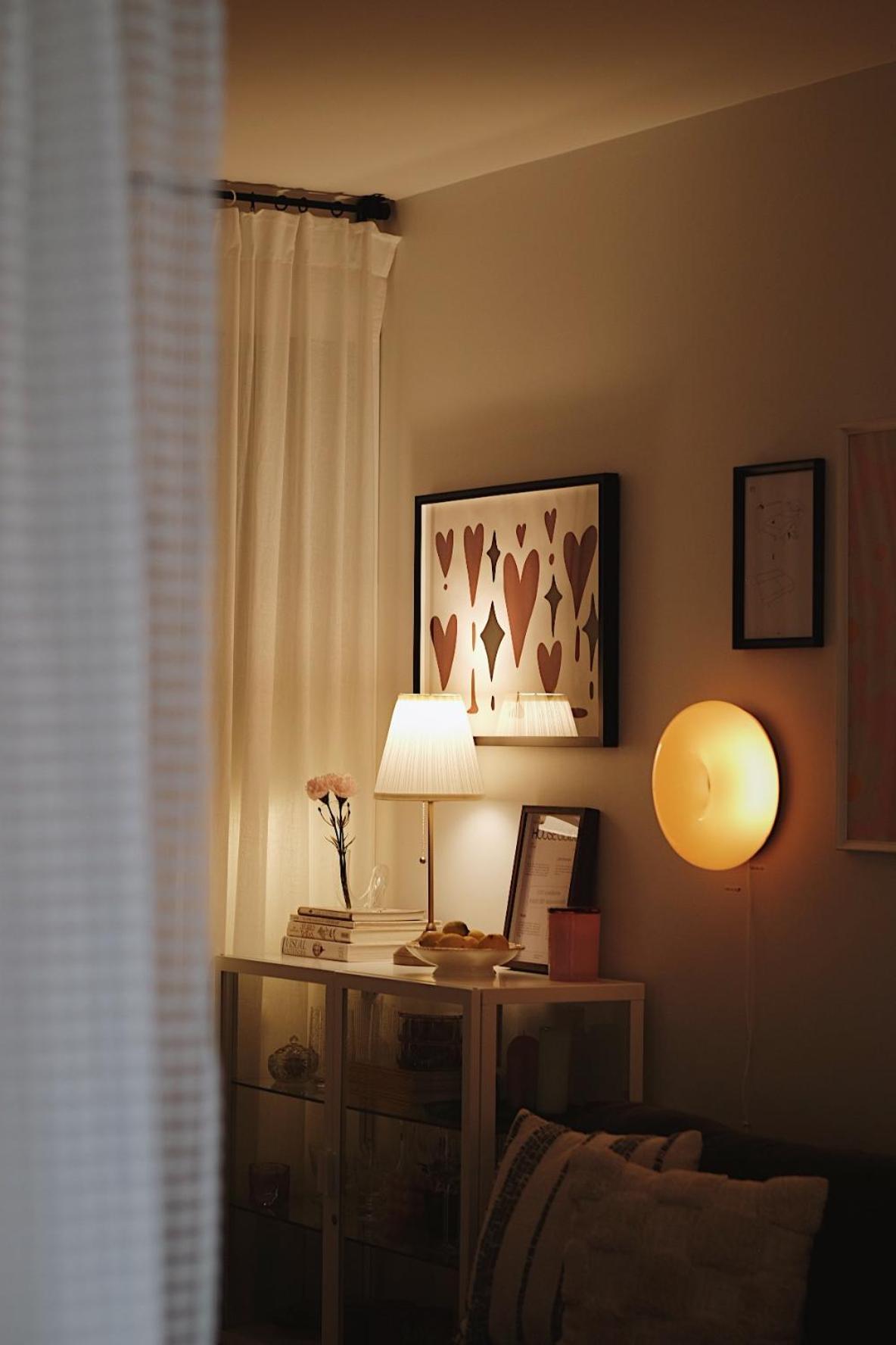 Collins Paris End Suite- 2 Bedrooms With Balcony Apartment