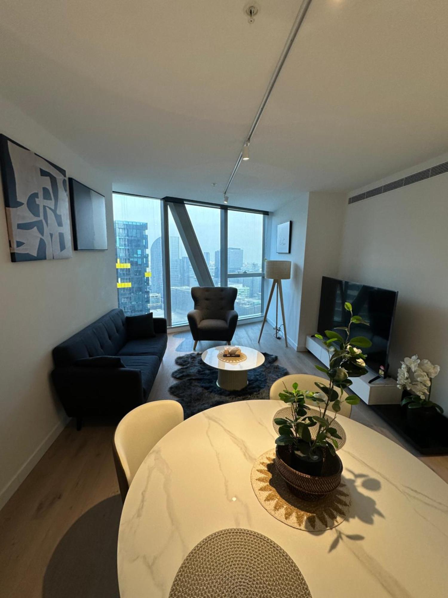 Fabulous View Brand New 2b2b Mel Cbd Apartment Melbourne