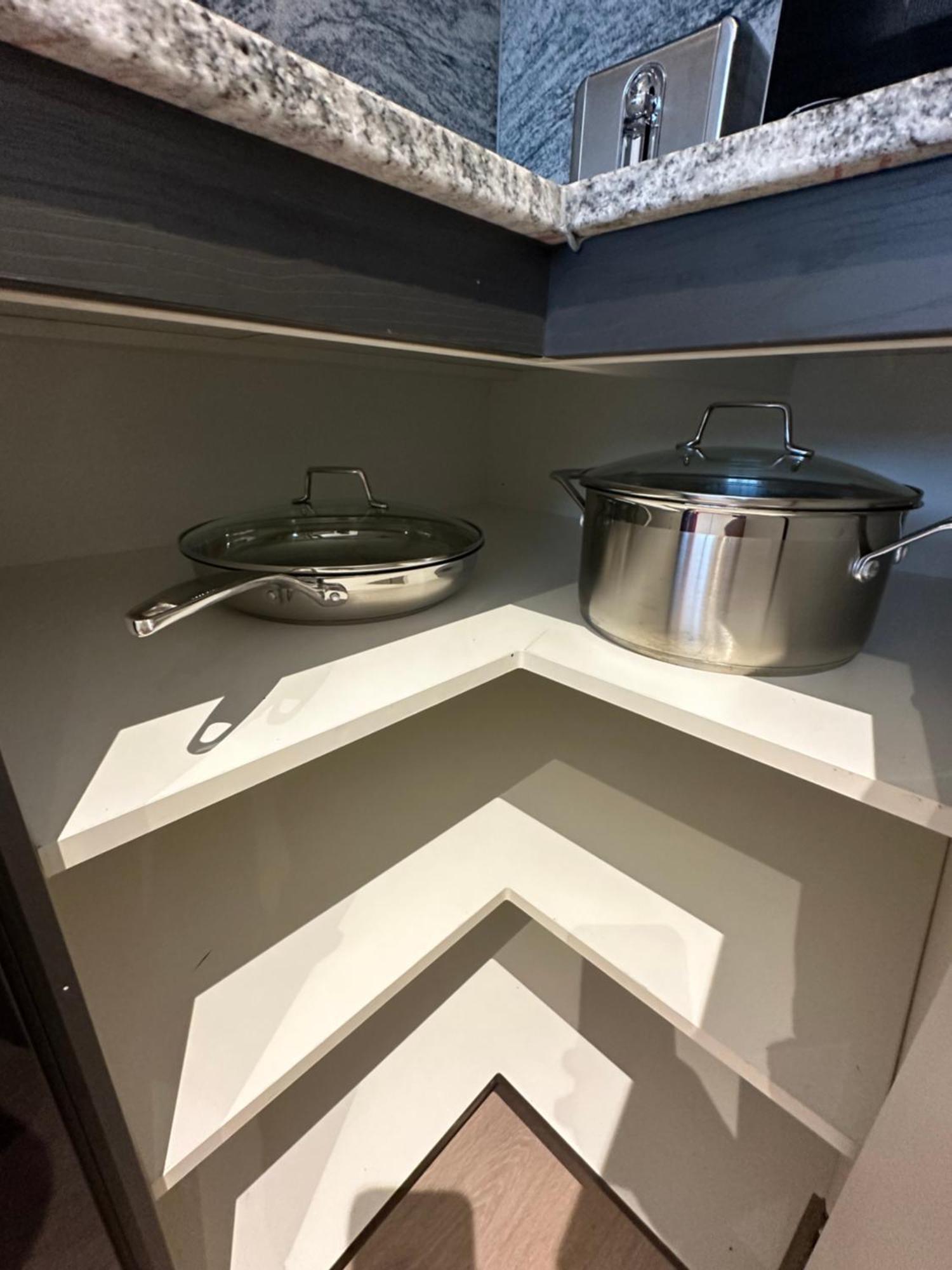 Fabulous View Brand New 2b2b Mel Cbd Apartment