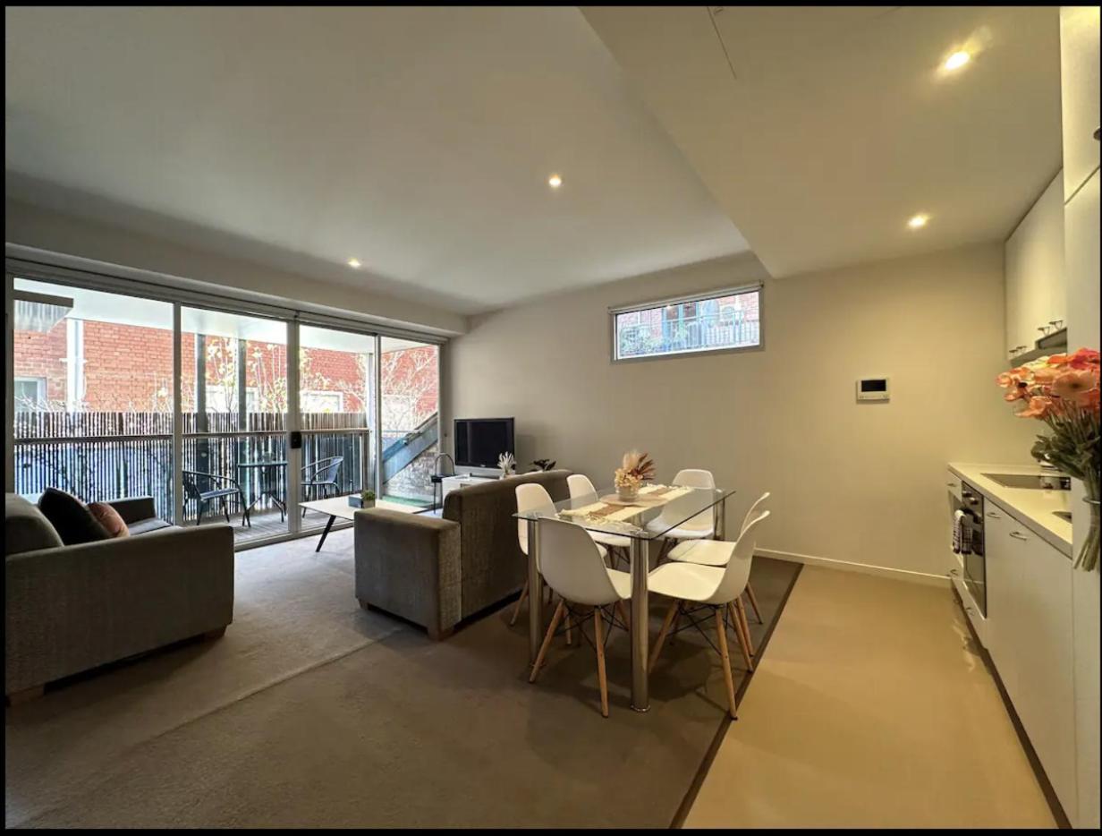 Coastal Comfort 2b2b Port Apartment