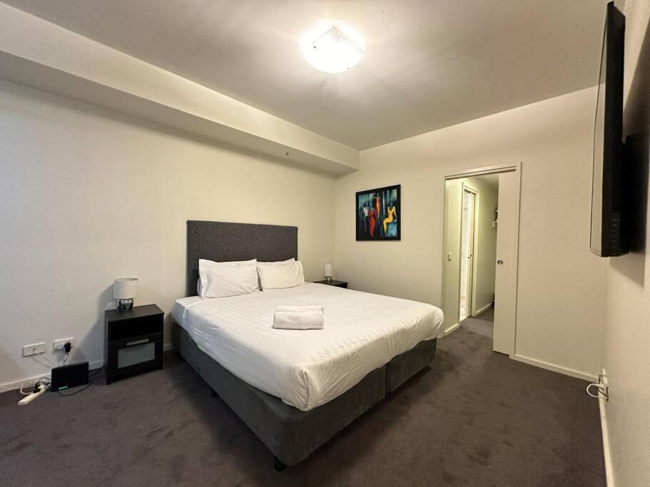 Luxury Premium 2-bedroom Oasis Near Yarra River * Melbourne