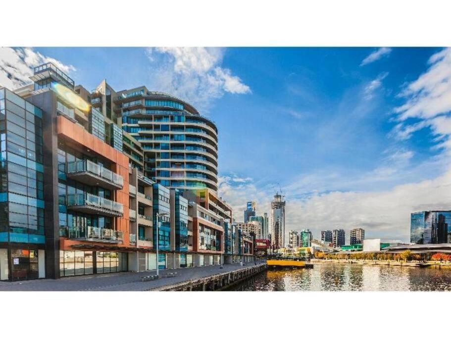 Apartment Luxury Premium 2-bedroom Oasis Near Yarra River Melbourne
