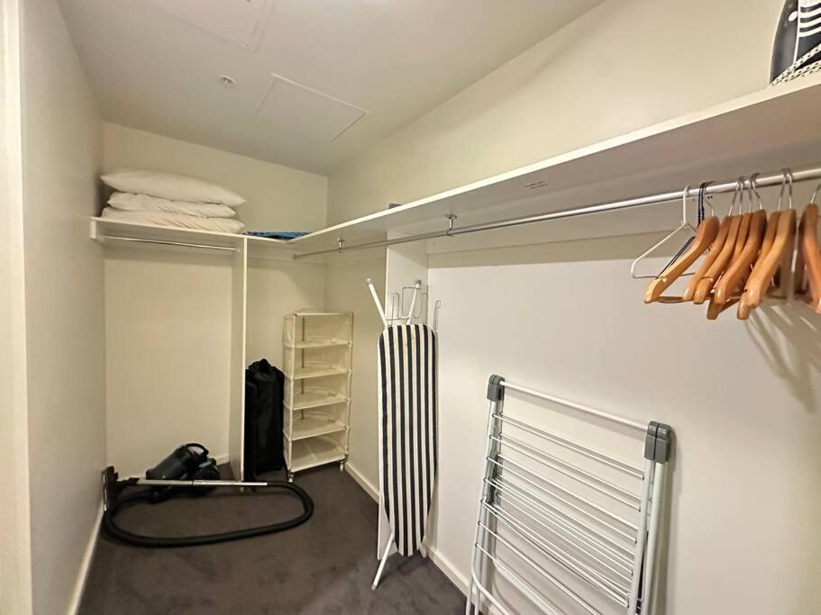 Luxury Premium 2-bedroom Oasis Near Yarra River * Melbourne
