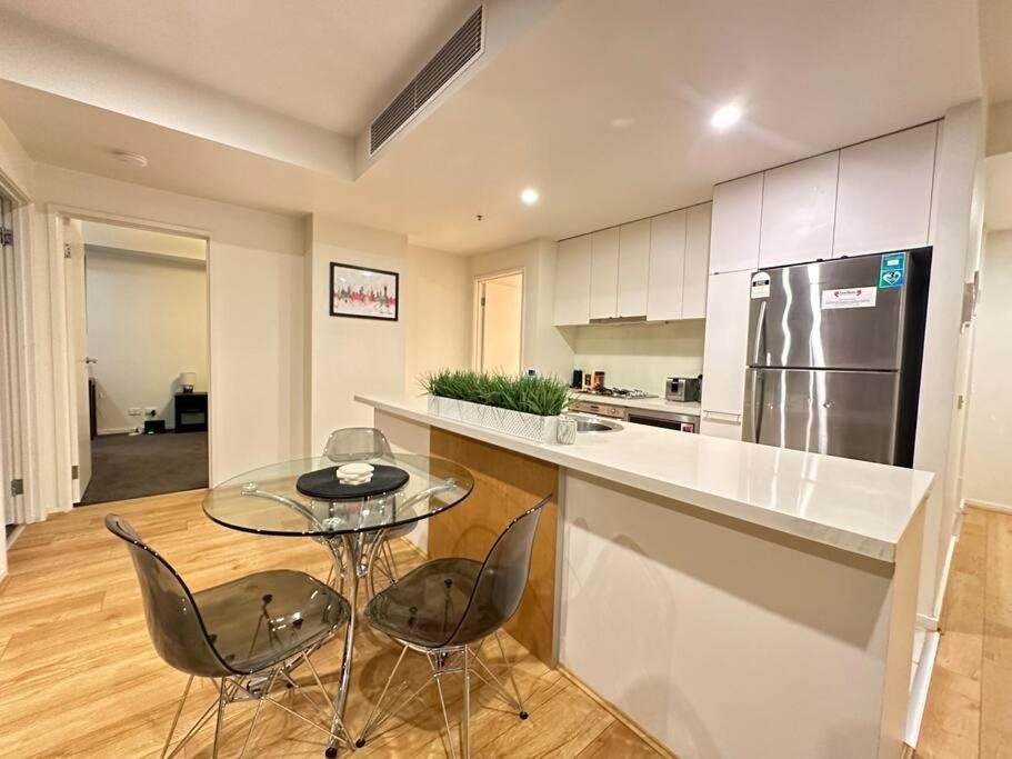 Apartment Luxury Premium 2-bedroom Oasis Near Yarra River Melbourne