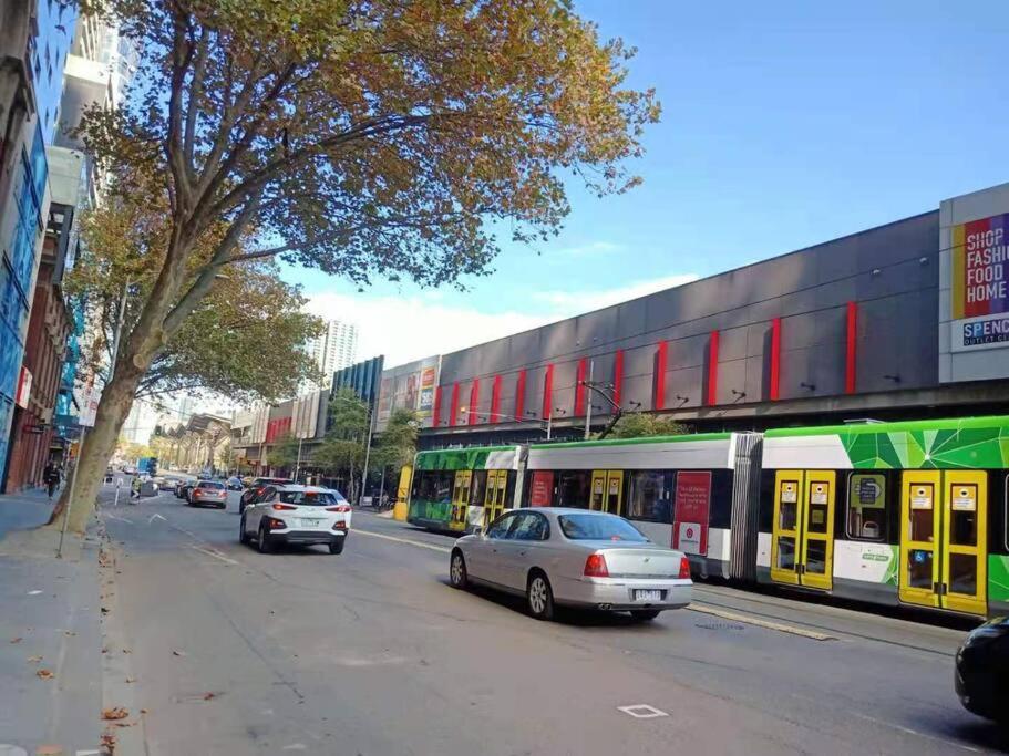 L39 1min To Southerncross,free Gym, Pool, Sunna,tram ,sauna Apartment *