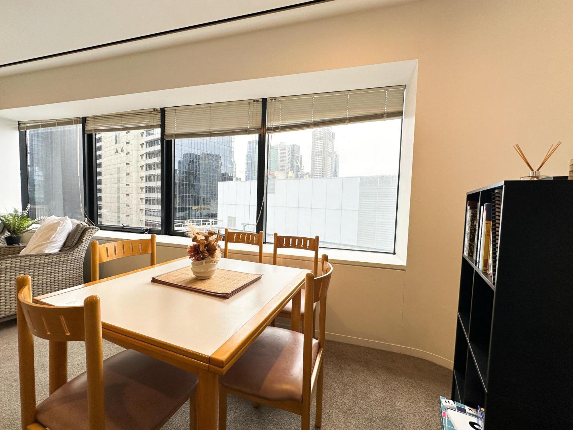 Apartment Qv Oasis Contemporary Getaway Melbourne