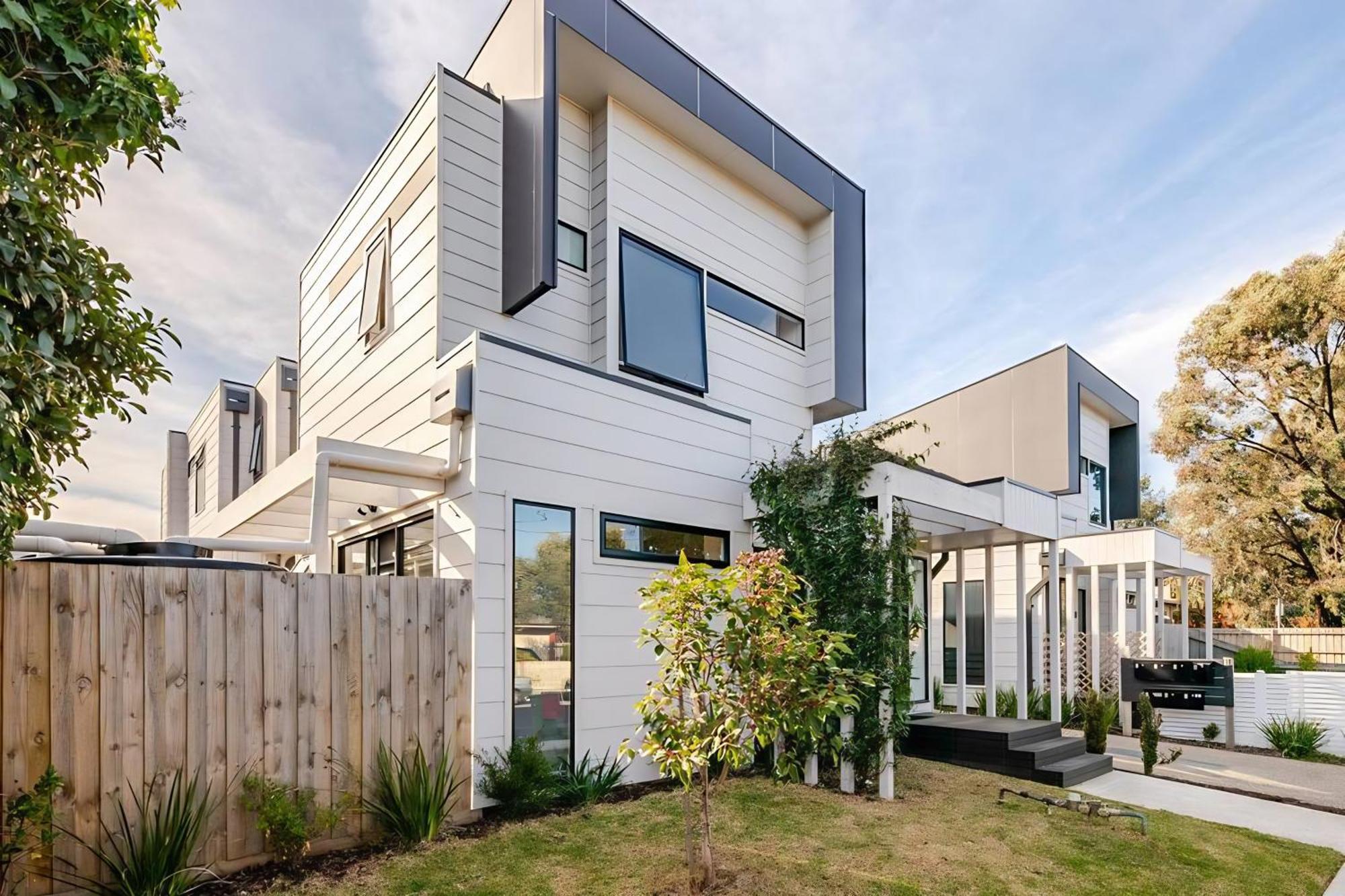 Holiday home Stunning, Modern, Two-story Detached Townhouse *