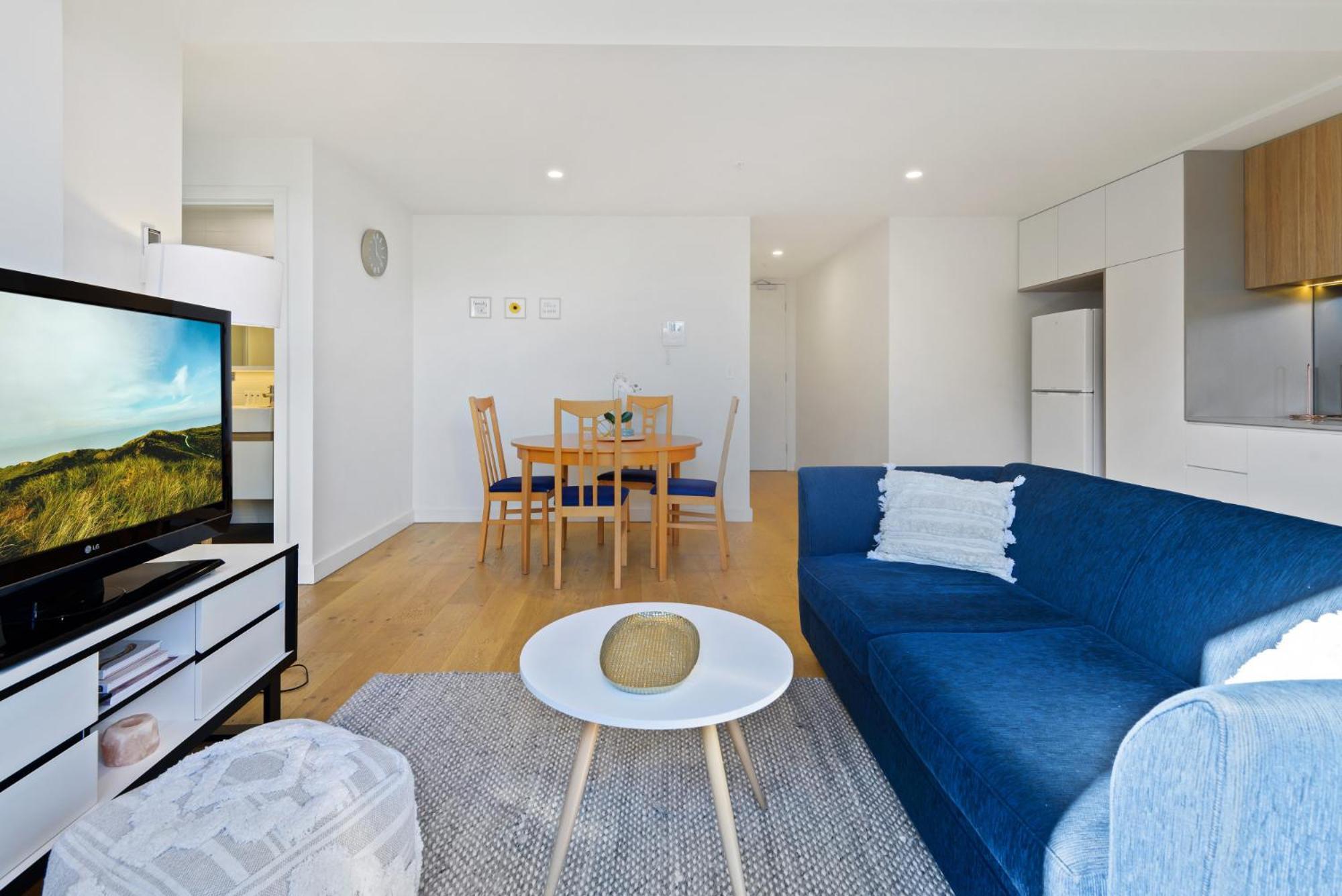 Cosy 1-bed With Private Balcony By Showgrounds *