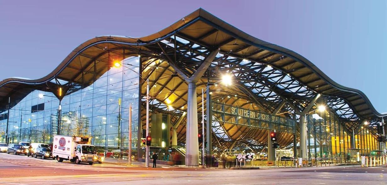 Luxury Cbd In Iconic Qt Building * Melbourne