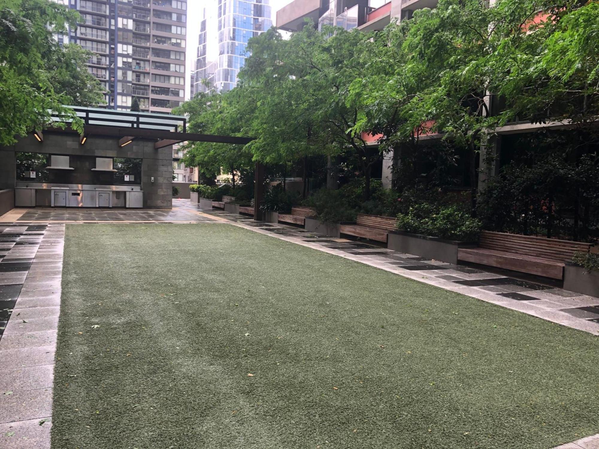 Apartment Views Free Parking Wifi Gym Pool Melbourne