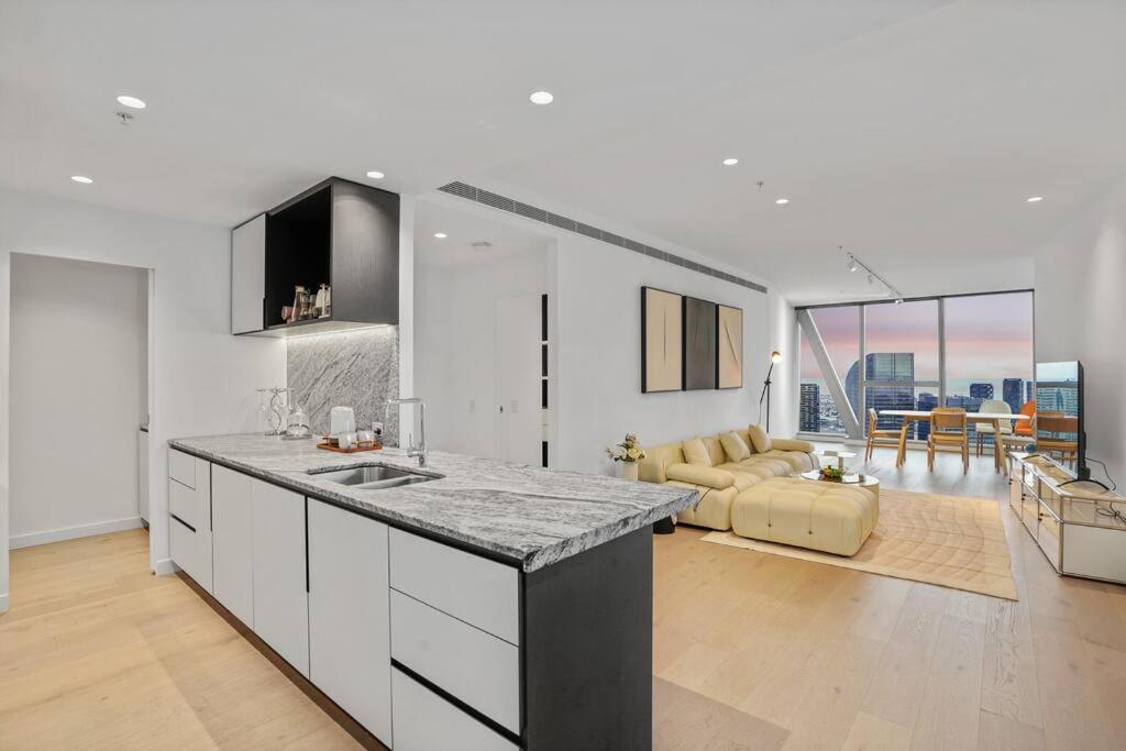 Apartment Irresistible Sunlit With Harbour And Bay View 3b2b1c