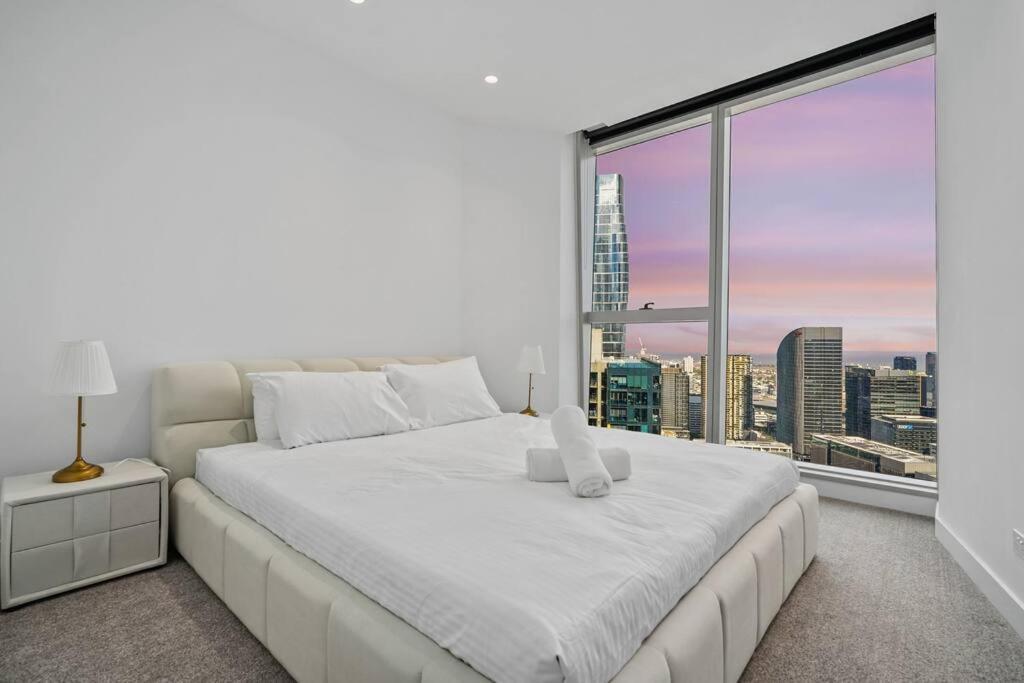 Irresistible Sunlit With Harbour And Bay View 3b2b1c Apartment *