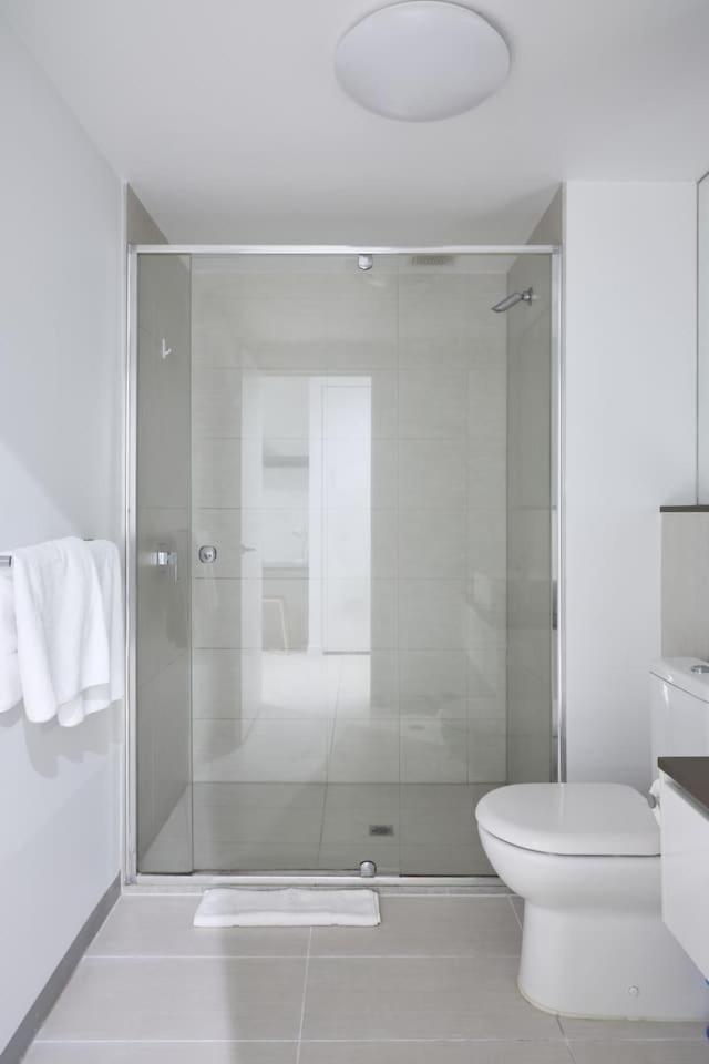 Northside Rendezvous - A Stylish Couples' Hideaway Apartment