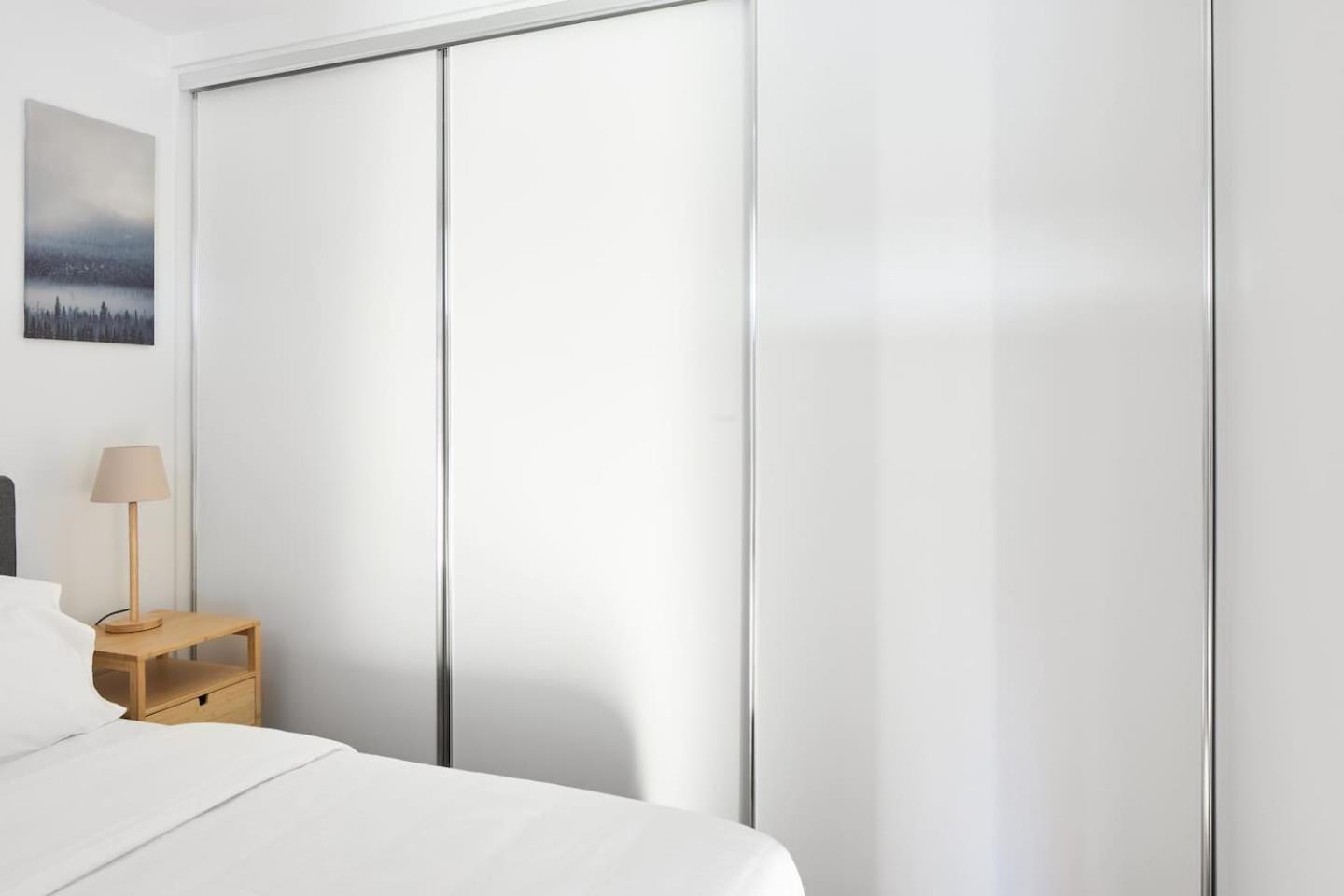 Apartment Northside Rendezvous - A Stylish Couples' Hideaway