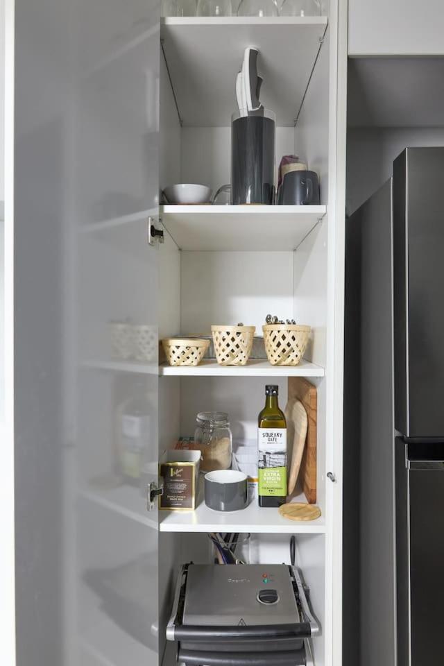 Apartment Northside Rendezvous - A Stylish Couples' Hideaway *