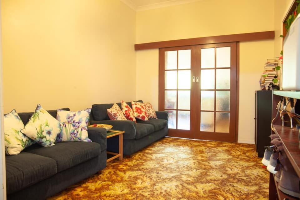 Balwyn-private Room-close To City&shops#tram109 Homestay *