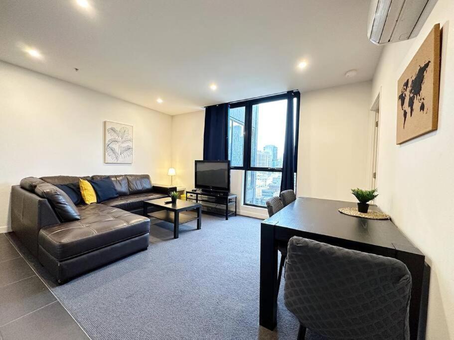 Bourke Retreats 1br On Chinatown