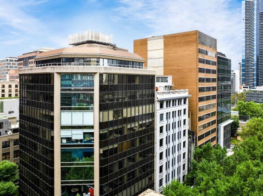 Cbd Comfy 2bedder Walking Distance To Crowncomplex Melbourne