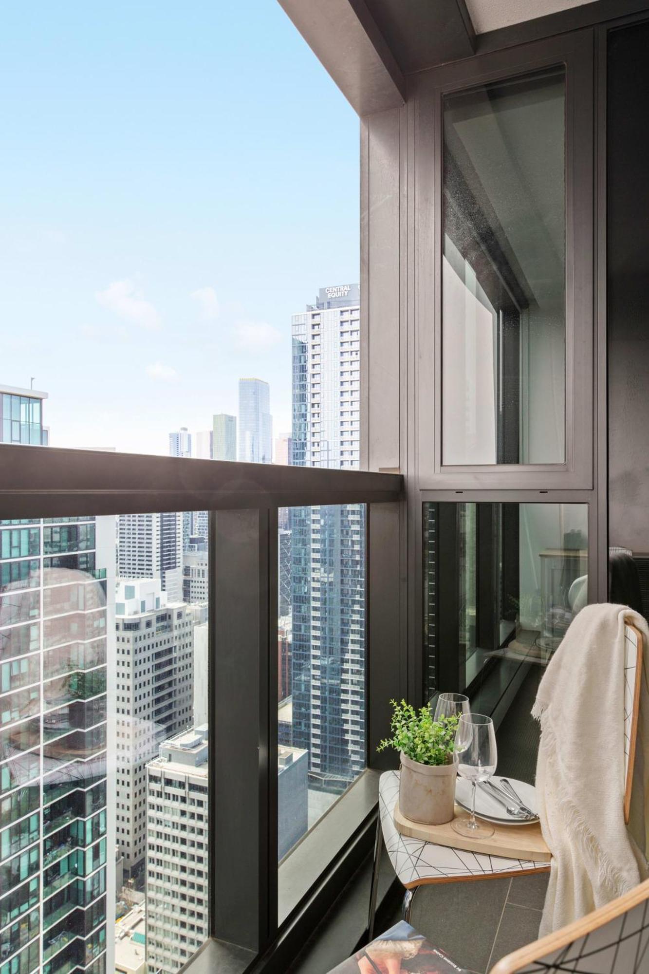 A Stylish 2br Next To Southern Cross With Views Apartment Melbourne