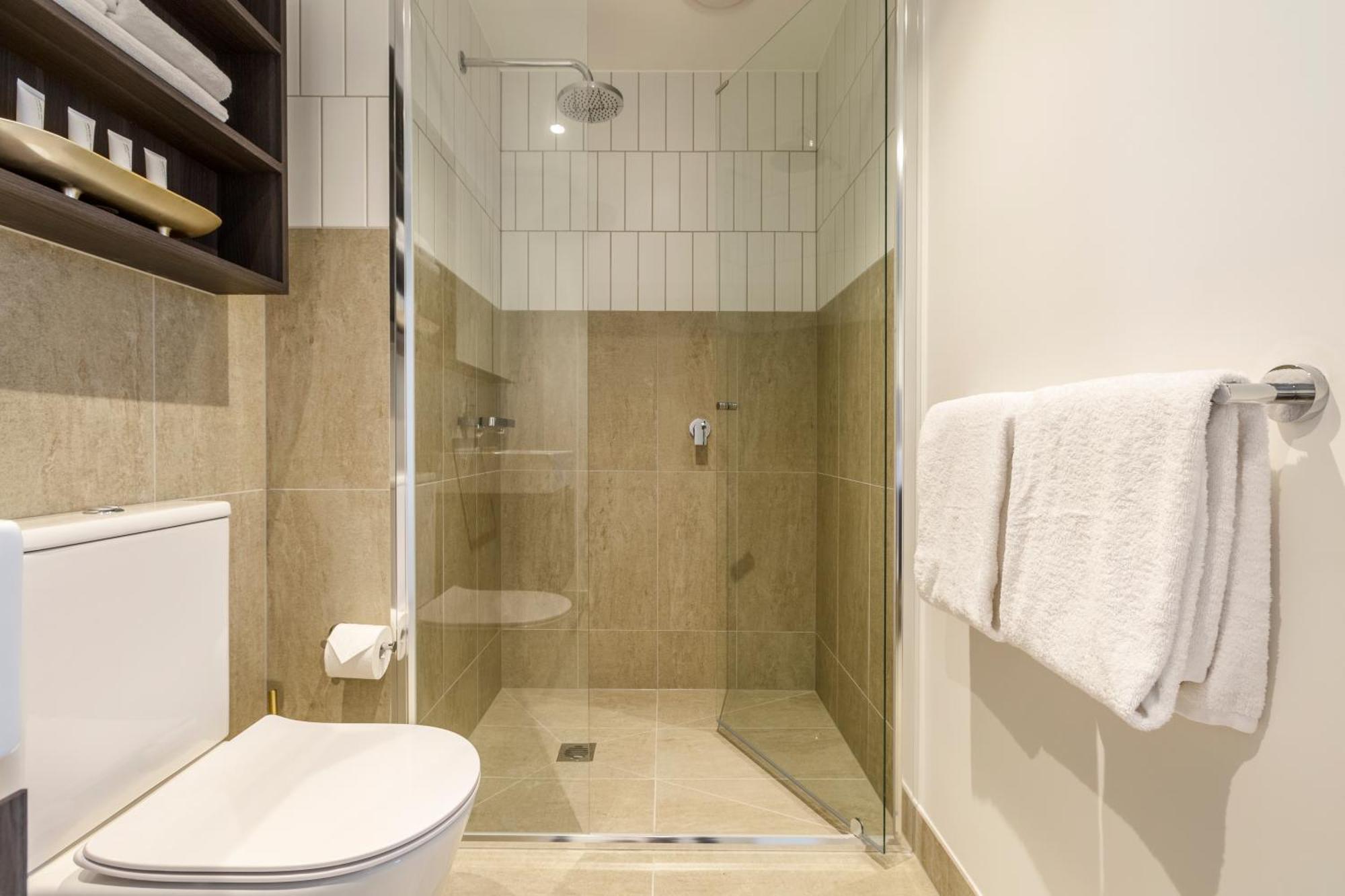 Sophisticated Designer W & Bay Views * Melbourne