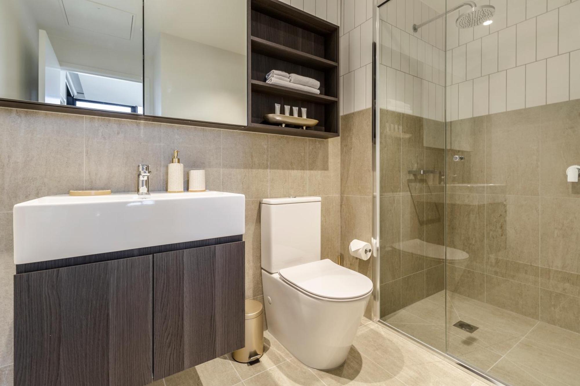 Sophisticated Designer W & Bay Views
