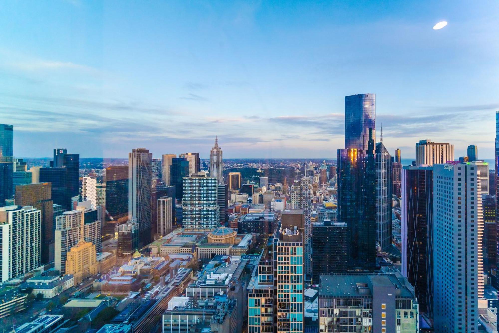 Apartment Swanston 3b Lv53 Cbd Skyline View Freetram Melbourne