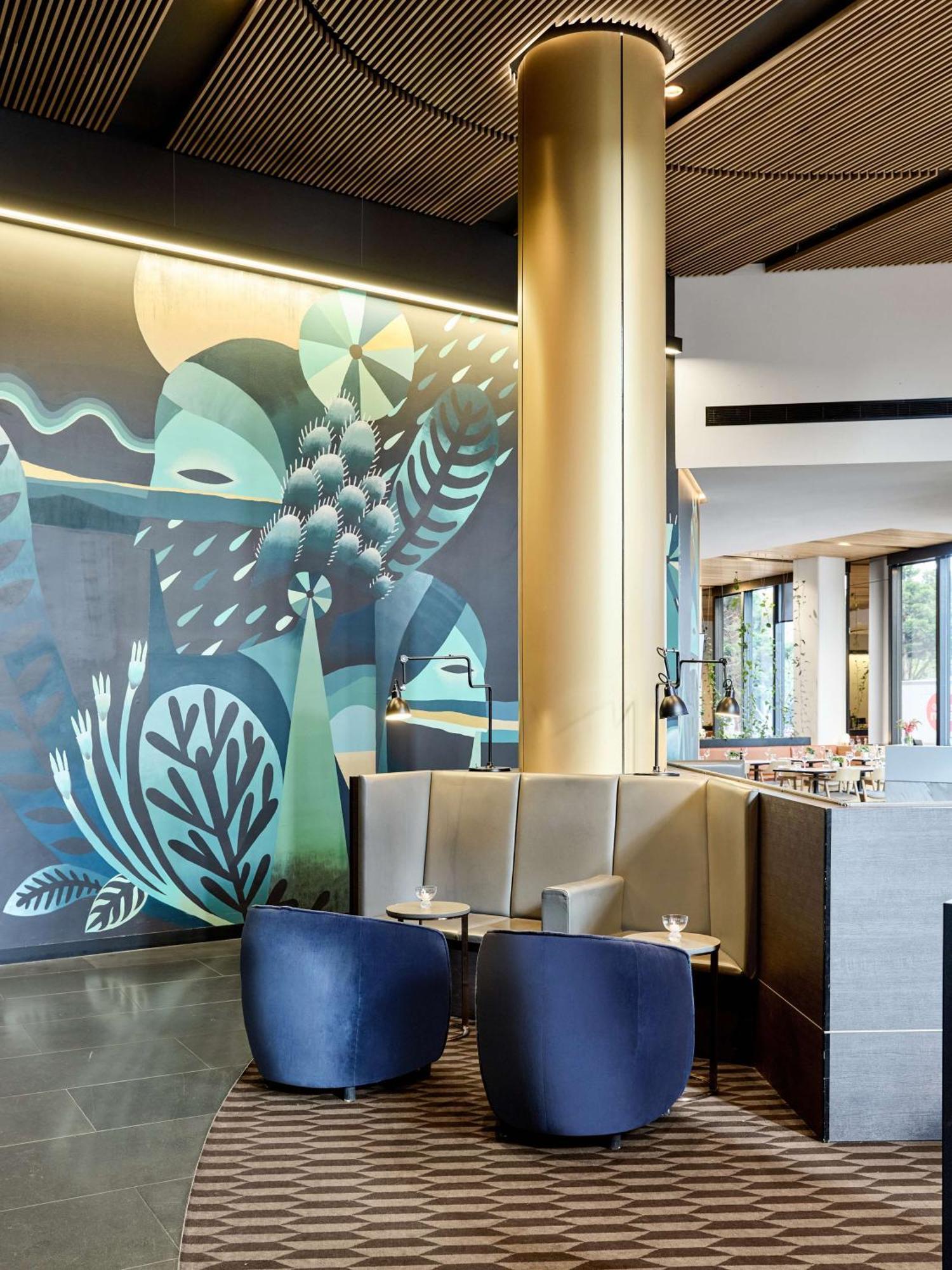 Hotel Vibe Docklands 4*