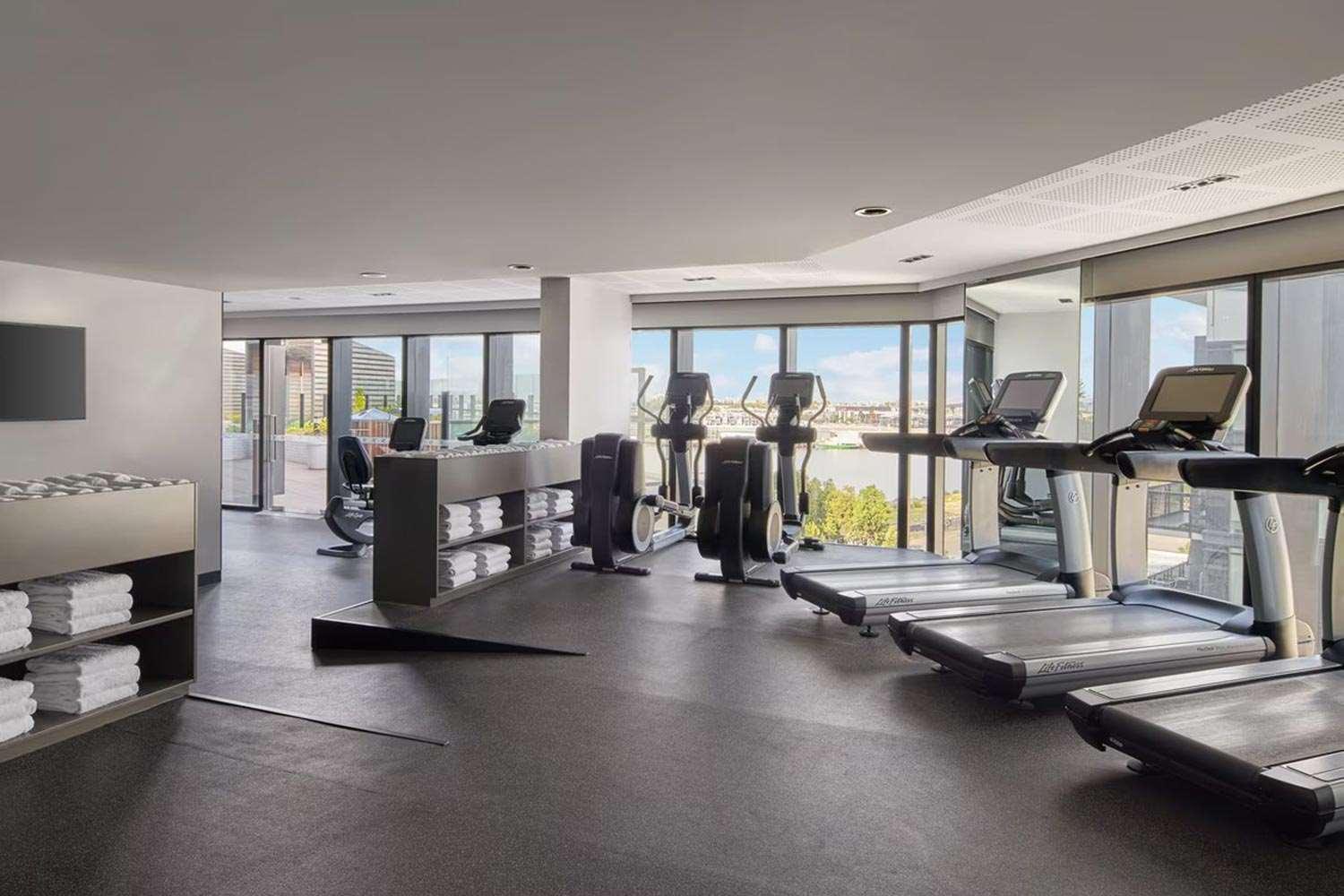 Vibe Docklands Hotel 4*