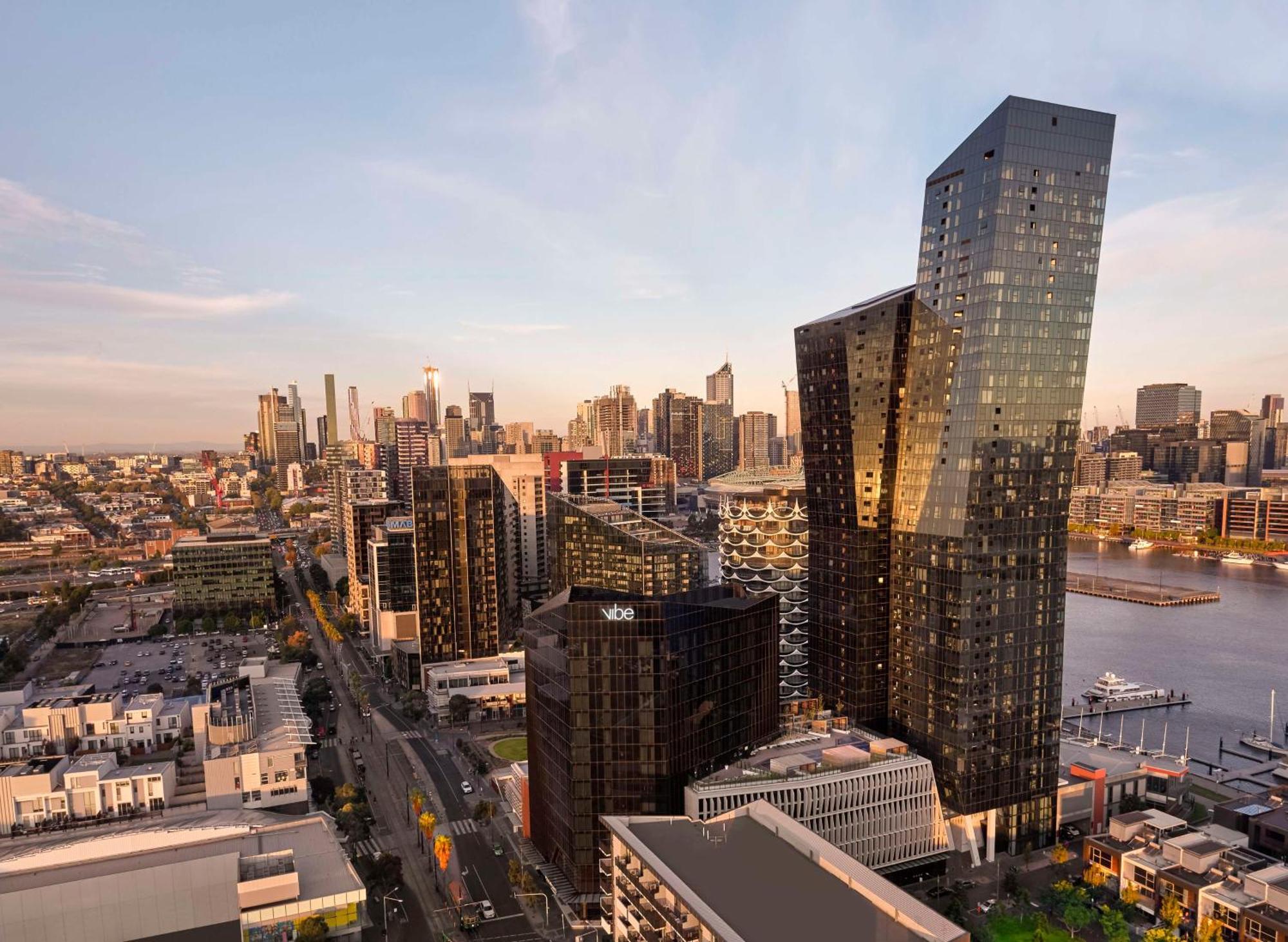 Vibe Docklands Hotel 4*