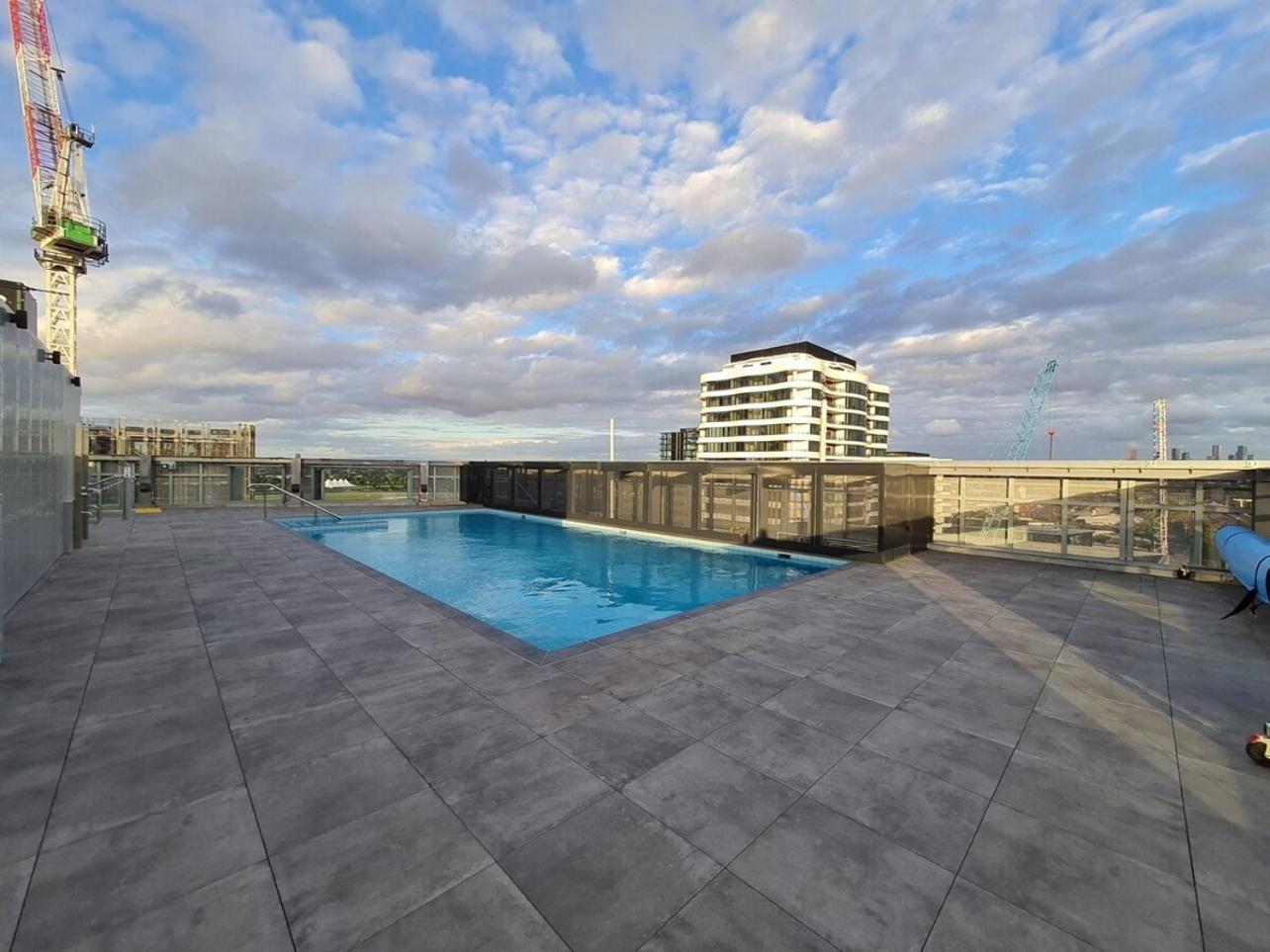 Exquisite And Warm 1br Nest In Footscray Pool Gym * Melbourne