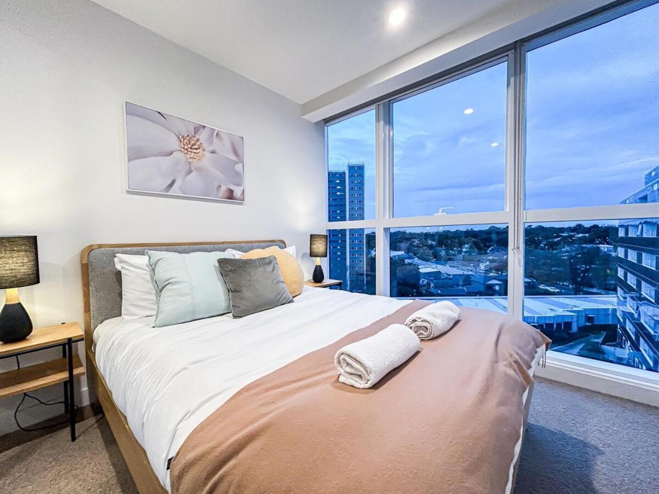 Close To Mel Uni 2br2ba Parking Balconywifigym Apartment Melbourne