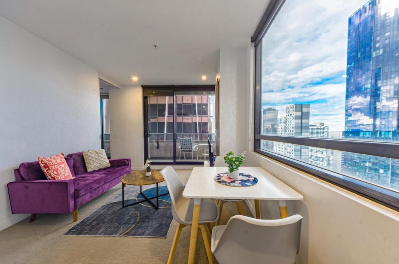 High Level On 42th Floor 2br 1ba Balcony *
