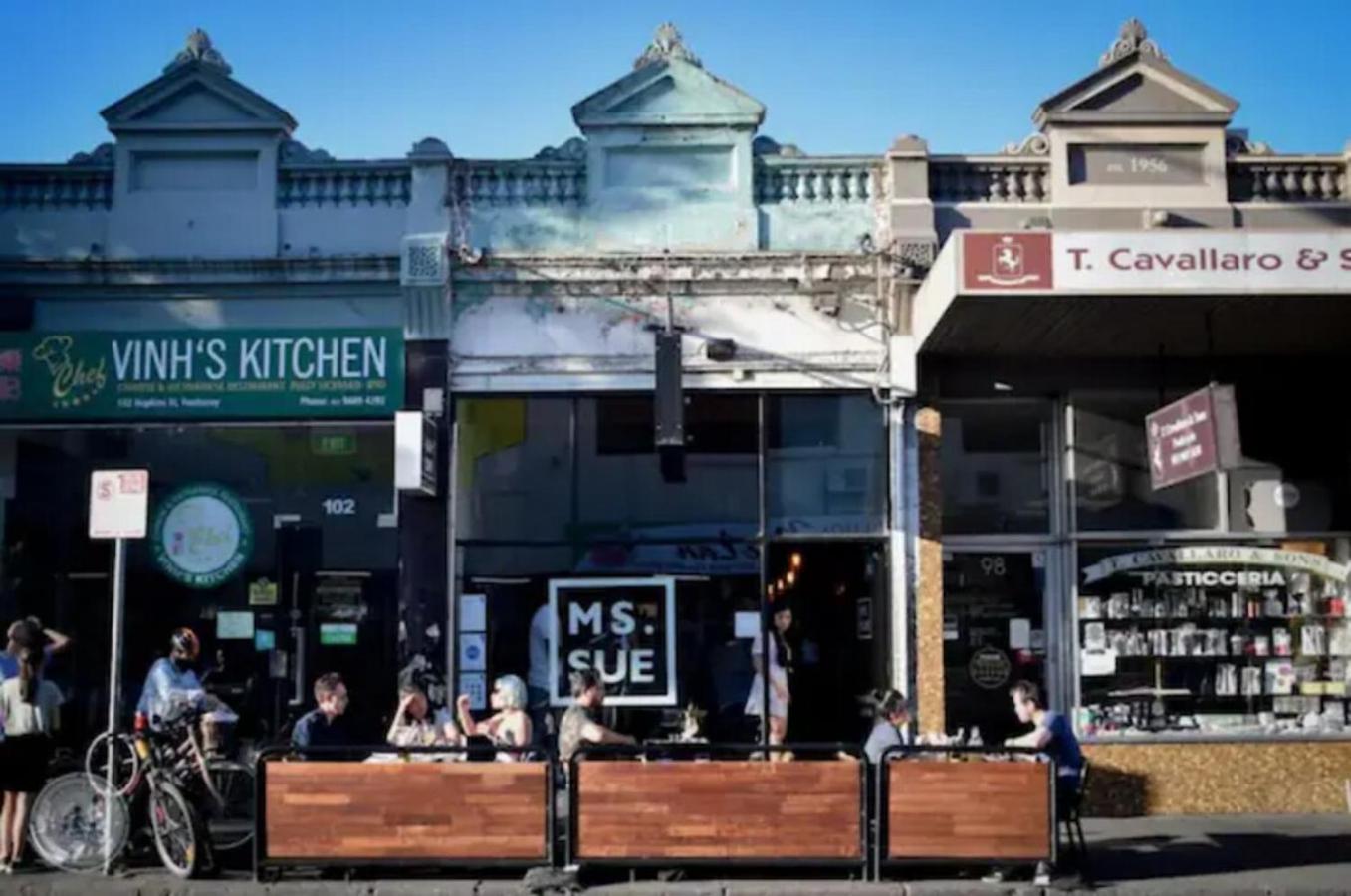 Pleasant &bright 2br2ba Footscray Pool Melbourne