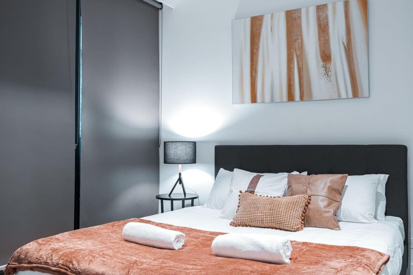 Next To Marvel Stadium 2br Free Parking Melbourne